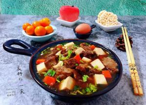 搭配鸡蛋、水果、甜品、小吃就是完美的标配