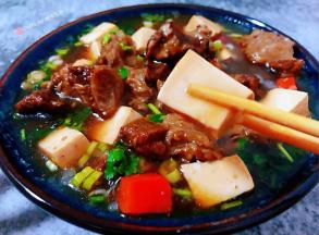 内脂豆腐细腻光滑入口即化的口感棒极了