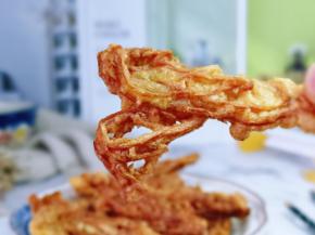 可以蘸上自己喜欢的酱料，味道好极了。