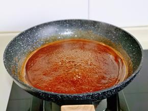 煮开后的状态，全部是小泡泡。