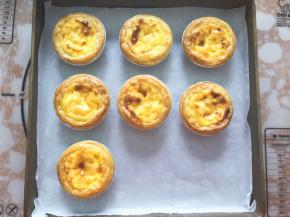 这是烤好的蛋挞