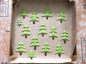 挤出圣诞树的形状