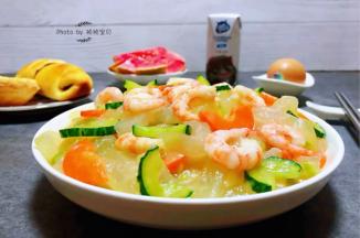 普通的食材用心去做就会给生活增添亮丽的色彩