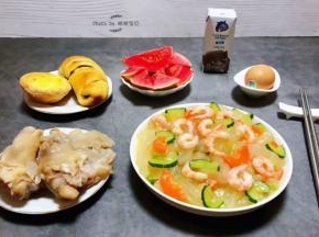 丰盛的早餐使人正能量爆棚噢