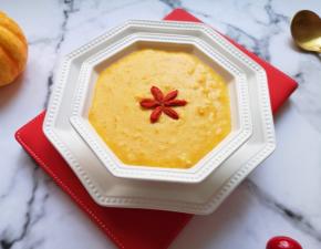 用几粒枸杞装饰一下。