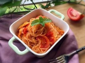 13 这样一盘，色泽诱人，好吃的意面就可以了