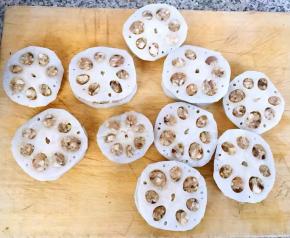 莲藕夹非常顺利的夹好了