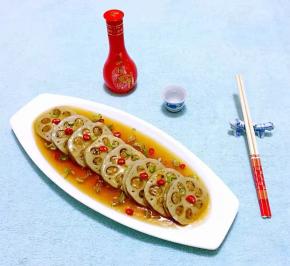 莲藕夹带着肉香入口香脆浓浓唇齿留香回味无穷