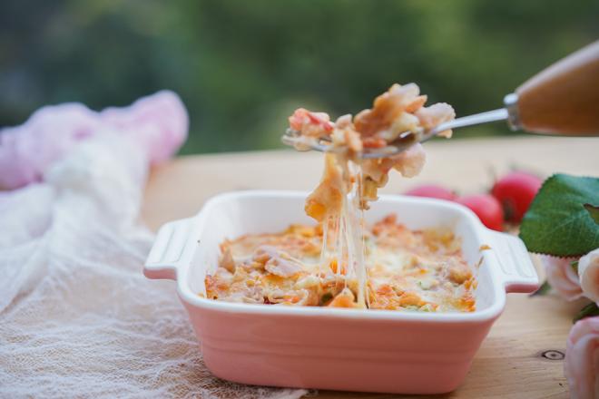 12个月以上三文鱼焗面