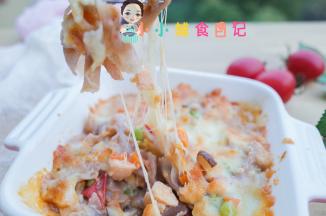 要选择原制的马苏里拉芝士，可以看一下配料表，原制的马苏里拉芝士配料表是比较短的