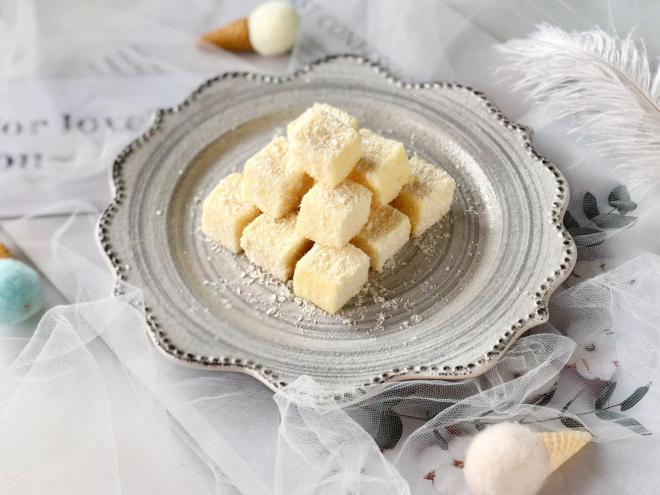 开运甜点——椰蓉奶味小方