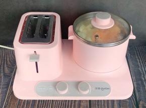 红薯、山药去皮切小，上蒸锅蒸熟