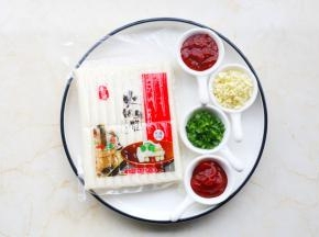 准备好所有食材。
