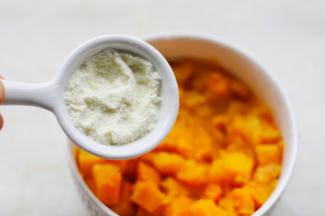 加入澳优珀淳奶粉。