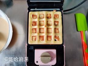 到时间后开盖看一下上色情况，若感觉上色不满意，可继续加热2分钟左右。