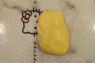 放入保鲜袋，冰箱冷藏1小时以上。