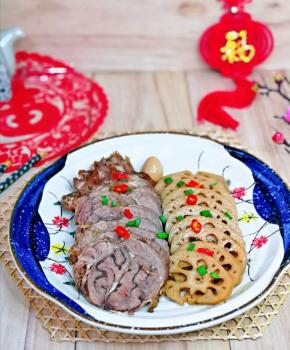 提前祝大家鼠年大吉。