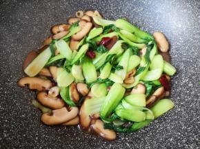 翻炒均匀关火出锅。