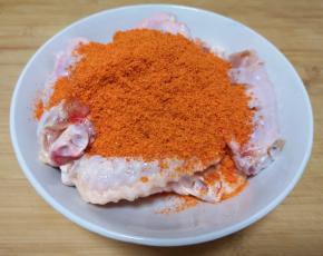 加入奥尔良烤肉料。