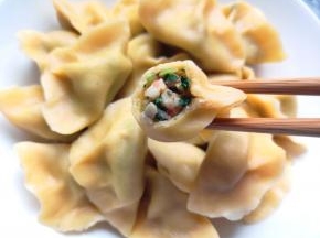 咬一口，可以看见虾仁哦！