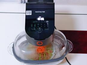 盖上盖子，启动营养蒸，时间调到15分钟就不用管啦！