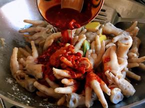 加入南乳酱汁。