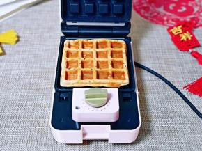 我这个三分钟，我用的面糊是粉色，上色看起来会深一点，我喜欢的～所以时间大家可以自己掌握。