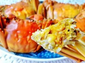 蒜泥、精盐、醋掺和拌匀而成，亦可加辣椒，会更出味。