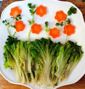 依次放入胡萝卜花瞬间好美哦