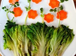 依次放入胡萝卜花瞬间好美哦
