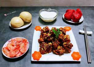 蒜香排骨也是宴客的拿手硬菜哦