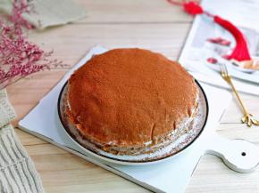 最后筛上可可粉。