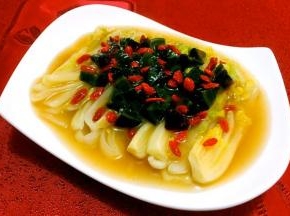 这道上汤娃娃菜爽口味美营养丰富