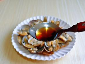 加入1小勺料酒。