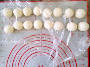 盖保鲜膜静置15分钟