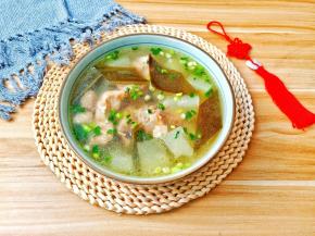 汤汁鲜美，下饭菜必备汤品。
