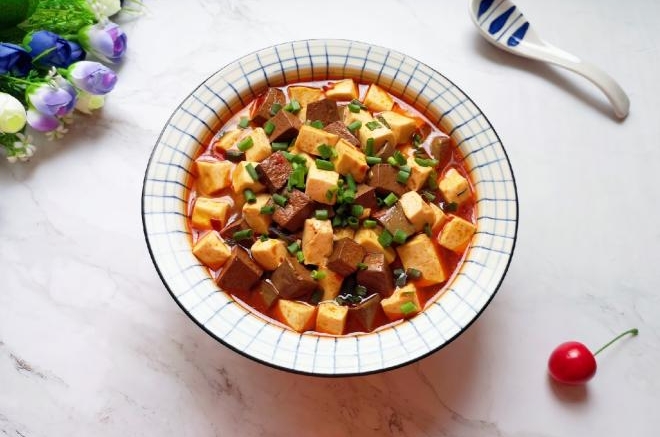 鸭血烧豆腐