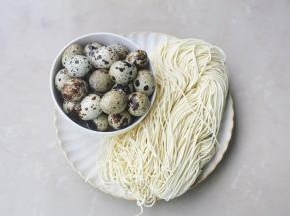 准备好所有食材。