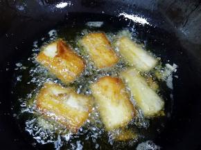 一面炸好以后炸另一面。