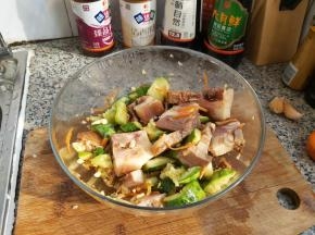 轻轻拌匀。