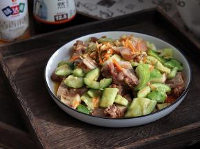 黄瓜拌猪头肉成品图
