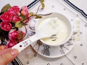 嫩滑的蛋白，扑鼻的杏仁香味，满足！