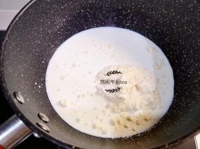 加入杏仁粉和糖