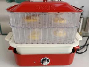 开水上锅，蒸12分钟后关火闷2分钟