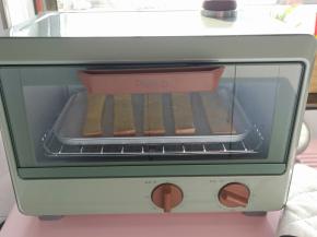 送入预热好的烤箱，160度烤15分钟