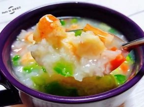蔬菜虾仁粥入口鲜嫩爽口回味无穷