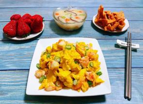 每一餐都要有水果的出场哦