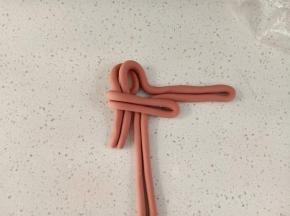 左边的压上面的翻到右边