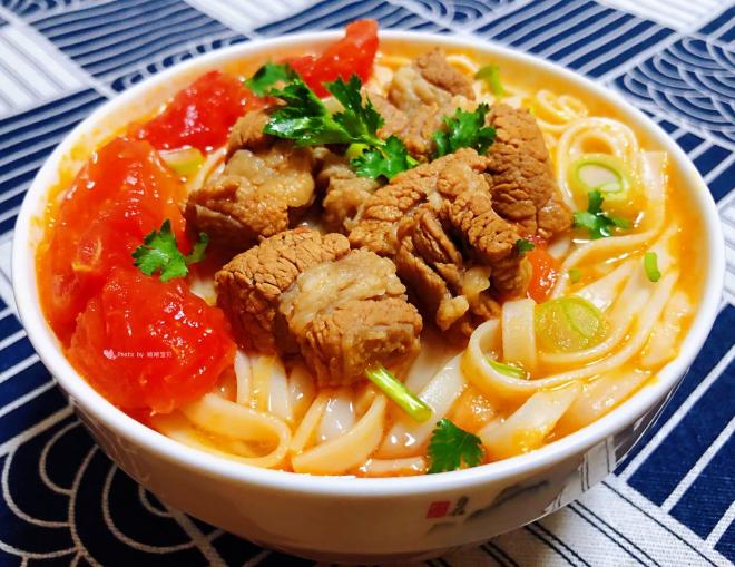 番茄牛腩面