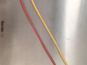 分别搓成细长条